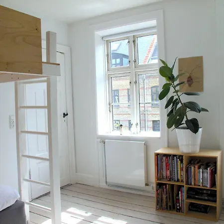 Historic Townhouse In The Heart Of