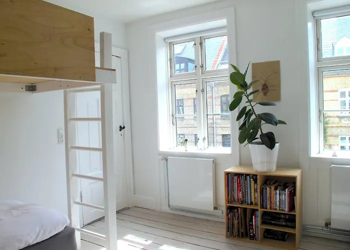Historic Townhouse In The Heart Of
